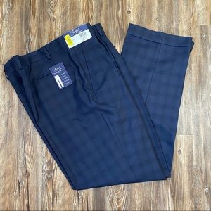 NWT Ralph Lauren 42 X 32 Navy Blue Plaid Comfort Flex Pant Pleated MSRP $79.50